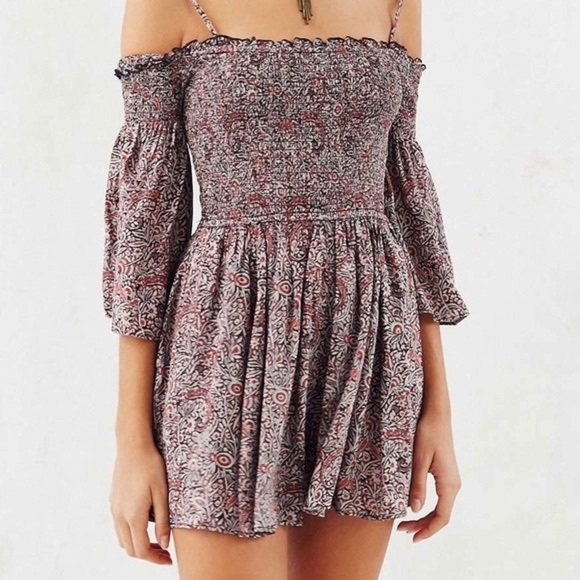 Ecote Pants - Urban Outfitters Ecote Lula Off The Shoulder 3/4 Sleeve Romper EUC Size Medium
